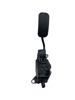 2024 Toyota Land Cruiser Accelerator Pedal Assembly with Travel Sensor (Used OEM)