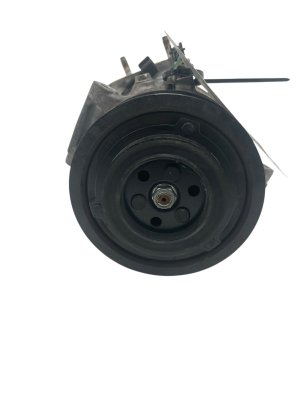 2015-2016 Volvo S80 A/C Compressor and Clutch Assembly (Used OEM)
