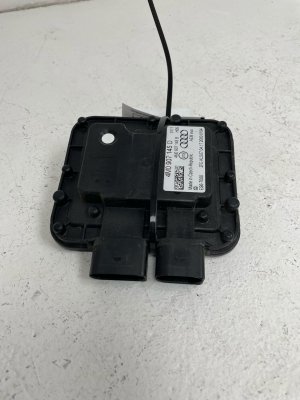 2016-2020 Bentley Bentayga Hydraulic Engine Motor Mount Control Module (Used OEM)