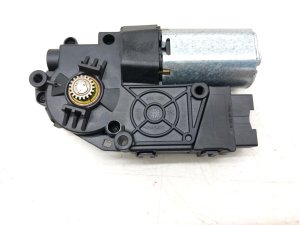 2018-2021 Jaguar F-Pace Sunroof Motor (Used OEM)