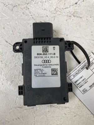 2023-2025 Audi Q5 Illuminated Emblem Control Module (Used OEM)