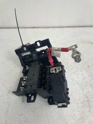2016-2019 BMW 750i Cabin Fuse Relay Junction Distribution Box (Used OEM)