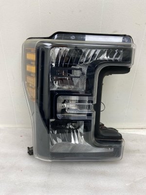 2020-2022 Ford F-550 Super Duty Black Halogen Headlight Assembly - Right (Passenger) (Used OEM)