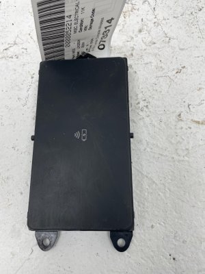 2019-2022 Lexus UX250h Wireless Charging Pad Control Module - Front (Used OEM)