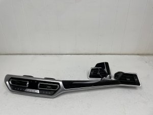 2021-2022 BMW M4 Dashboard Vent Set and Temperature Control Module (Used OEM)