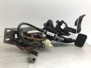 2015-2020 Ford F-150 Power Adjustable Accelerator and Brake Pedal Assembly (Used OEM)