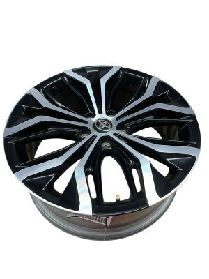 2025 Toyota Crown Signia Black 19x7 5-Spoke Machined Black Alloy Wheel (Used OEM)