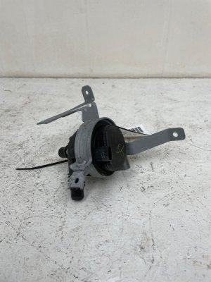 2021-2025 Mercedes-Benz C280 Auxiliary Engine Water Pump with Bracket (Used OEM)