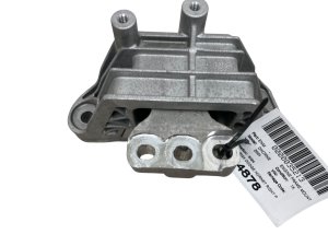 2023-2025 Dodge Hornet Engine Mount Bracket (Used OEM)