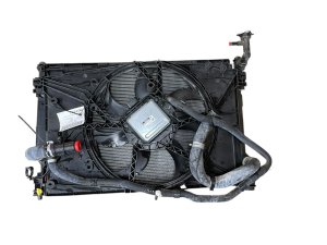 2021 Toyota Venza Radiator Condenser Cooling Fan Assembly Pack (Used OEM)