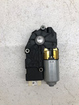 2012-2015 Mercedes-Benz ML350 Panoramic Sunroof Glass Motor (Used OEM)