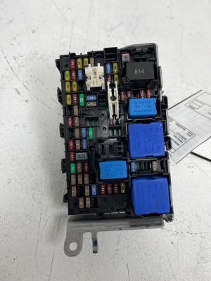 2025 Nissan Kicks Instrument Panel Fuse Relay Junction Block (Used OEM)