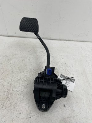 2021-2024 Genesis GV80 Brake Pedal with Sensor (Used OEM)