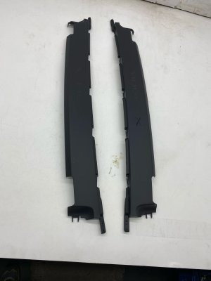  Tesla Model x Upper Door Sill Trim Panel - Rear (Used OEM)