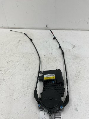 2023-2024 Kia Telluride 2nd Row Center Power Folding Seat Motor Actuator - Rear, Right (Passenger) (Used OEM)
