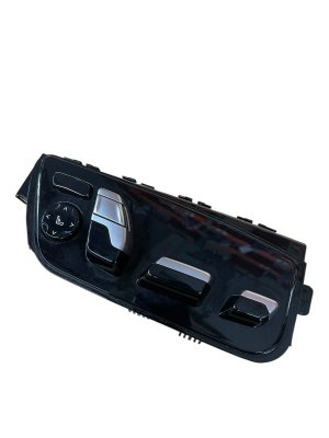 2018-2022 BMW M550i xDrive Seat Switch - Front (Used OEM)