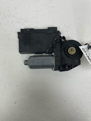 2011-2013 Bentley Flying Spur Door Window Motor - Front, Right (Passenger) (Used OEM)
