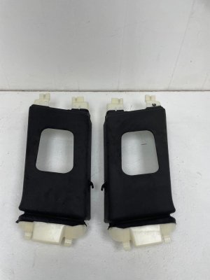 2017-2020 Maserati Levante Black B-Pillar Trim Panel Cover Set (Used OEM)