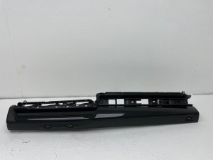2024-2025 BMW 530i Dashboard Trim Molding Panel - Front (Used OEM)