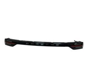2019-2023 Porsche Cayenne Center Taillight Assembly - Rear (Used OEM)
