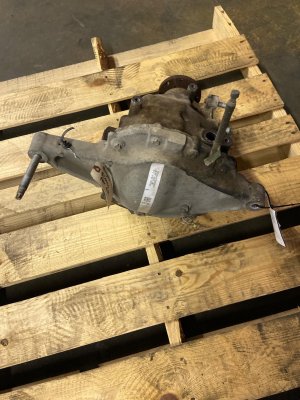 2018-2022 Lincoln Navigator Electronic Locking Differential Carrier Assembly - Rear (Used OEM)