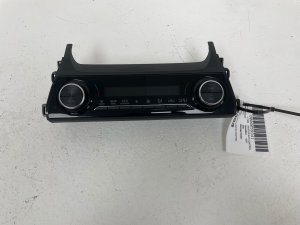 2021-2022 Toyota Venza Automatic Temperature Control Module - Front (Used OEM)