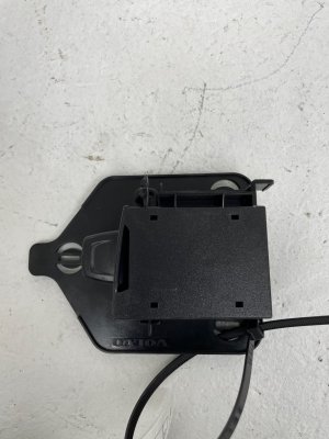 2019-2025 Volvo V60 SIM Card Reader Control Module (Used OEM)