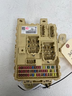 2022-2023 Hyundai Tucson Cabin Fuse Junction Relay Box (Used OEM)