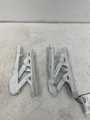 2021-2025 Genesis GV80 Hood Hinge Set - Front, Left (Driver) (Used OEM)