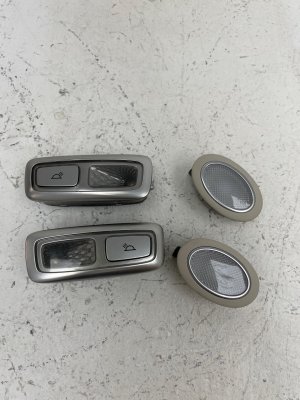 2022-2025 Genesis GV70 Beige Overhead Reading and Sun Visor Lamp Kit - Front (Used OEM)