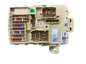 2021-2024 Genesis G80 Cabin Fuse Relay Junction Block (Used OEM)
