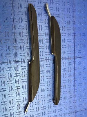 2016-2020 BMW 740i Center Console Fineline High Gloss Trim Panel Molding Set - Front (Used OEM)