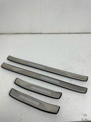 2018-2025 Toyota Camry Front and Rear Illuminated Door Sill Plate Set (Used OEM)