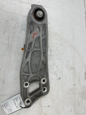 2018-2024 Lincoln Navigator Differential Mount Support Bracket - Rear (Used OEM)