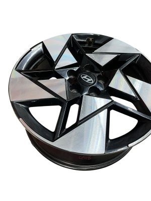 2024-2025 Hyundai Kona Black 19x7.5 5-Slotted Spoke Machined Black Alloy Wheel (Used OEM)