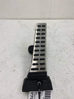 2021-2025 Kia Telluride Accelerator Pedal Assembly (Used OEM)