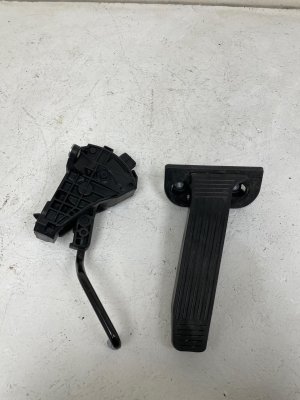2022-2025 Lexus NX250 Accelerator Pedal Assembly with Sensor (Used OEM)