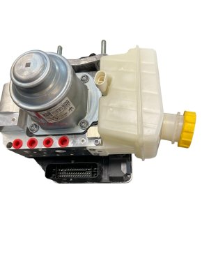 2023-2026 Maserati Grecale Power Brake Booster Master Cylinder Reservoir Assembly (Used OEM)