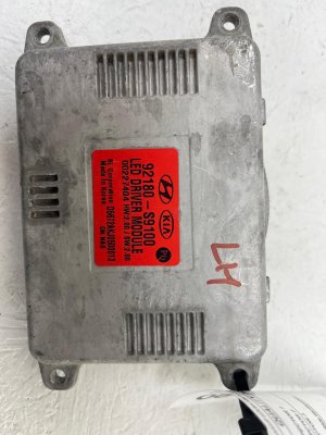 2020-2022 Kia Telluride Headlamp Ballast Control Module - Left (Driver) (Used OEM)