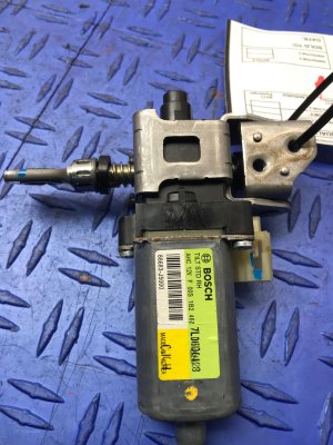 2018-2023 Kia Stinger Seat Tilt Adjustment Motor - Front, Right (Passenger) (Used OEM)