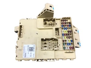 2021-2023 Hyundai Santa Fe Fuse Junction Relay Box Unit (Used OEM)