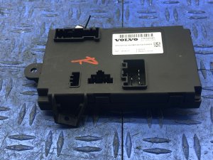 2016-2021 Volvo XC90 Seat Power Control Module - Front (Used OEM)
