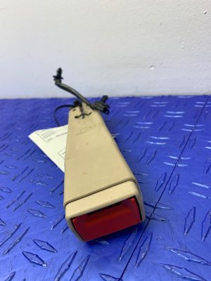 2016-2020 Cadillac CT6 Tan Seat Belt Buckle - Front, Left (Driver) (Used OEM)
