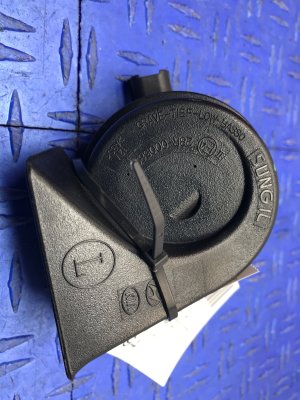 2016-2019 Genesis G90 Low Pitch Tone Signal Horn (Used OEM)