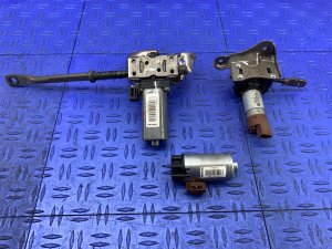 2017-2022 BMW M760i xDrive Seat Adjustment Motor Set - Front (Used OEM)