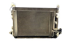 2008-2013 Maserati Quattroporte Radiator and A/C Condenser Cooling Fan Assembly Core Pack - Front (Used OEM)