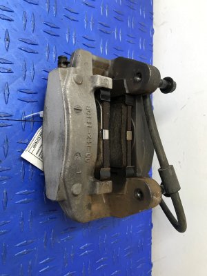2017-2019 Genesis G90 Disc Brake Caliper Assembly with Bracket - Rear, Right (Passenger) (Used OEM)