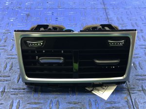 2020-2022 BMW 740i Center Console HVAC Heater AC Vent - Rear (Used OEM)