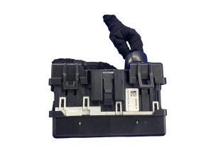 2018-2023 Chevrolet Equinox Fuse Junction Relay Block (Used OEM)