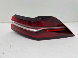 2024-2025 BMW 530i Quarter Panel Mounted Taillight Assembly - Rear, Right (Passenger) (Used OEM)